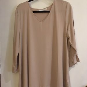 SG v neck top with open sleeve